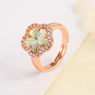 Blumenförmiger Einstellbarer Ring mit Emaille-Inlay und Zirkonia