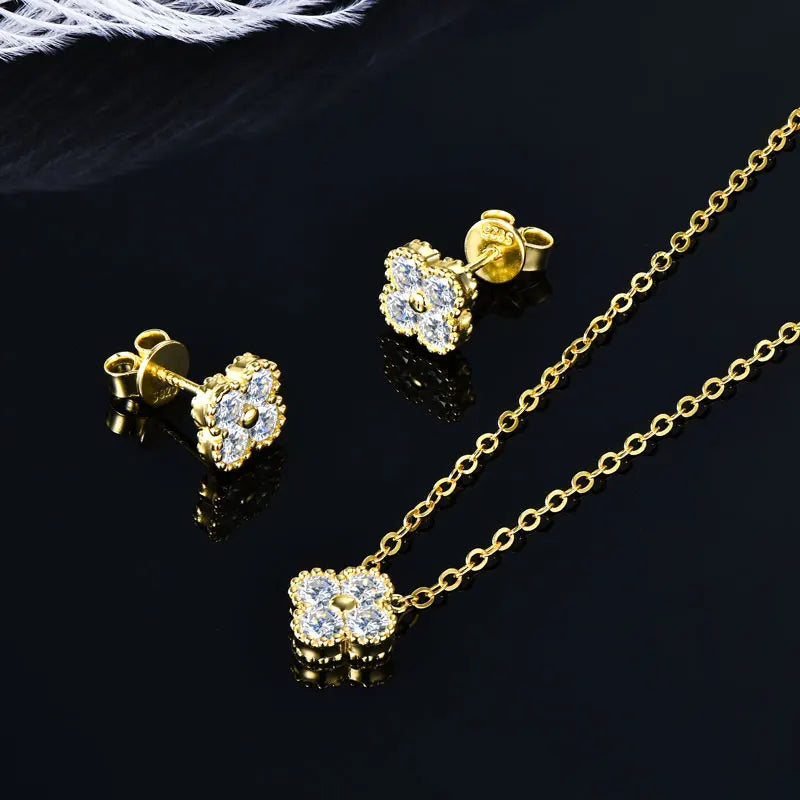 IOGOU 3 In 1 Clover Flower Jewelry Sets Silver 3mm D Moissanite Pendant Necklace Bracelet Stud Earrings Sets Charm
