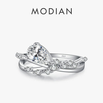 Eleganter Ring mit Tropfen-Zirkonia – Zeitlose Romantik in Silber